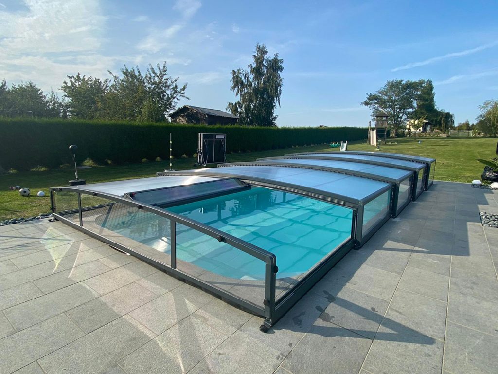 بورياليس XL مأوى لحمام السباحة